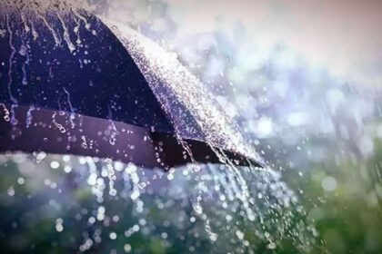 বঙ্গে নিম্নচাপের ছোবল, সতর্কতার রঙে কাঁপছে গোটা দক্ষিণবঙ্গসহ উত্তরবঙ্গ! 8 19 1