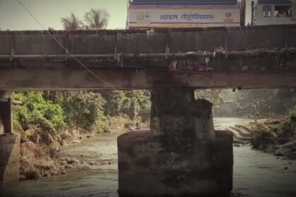 উত্তরবঙ্গে সেতু বিপর্যয় ঘিরে চাঞ্চল্য, রাতের অন্ধকারে অল্পের জন্য রক্ষা শ্রমিকদের 12 11 9